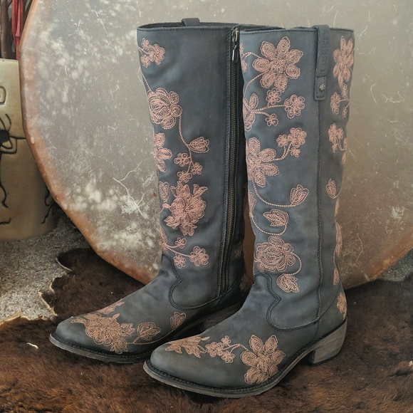 LIBERTY Black Shoes - LIBERTY BLACK Pressed Blossom tall embroidered boots Sundance Catalog sz 9.5